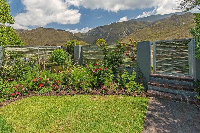 3 Bedroom Property for Sale in Voelklip Western Cape